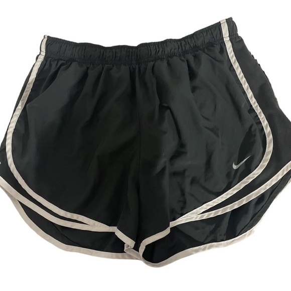 Nike Women’s Gray/White Dry Fit Shorts! - Picture 3 of 5